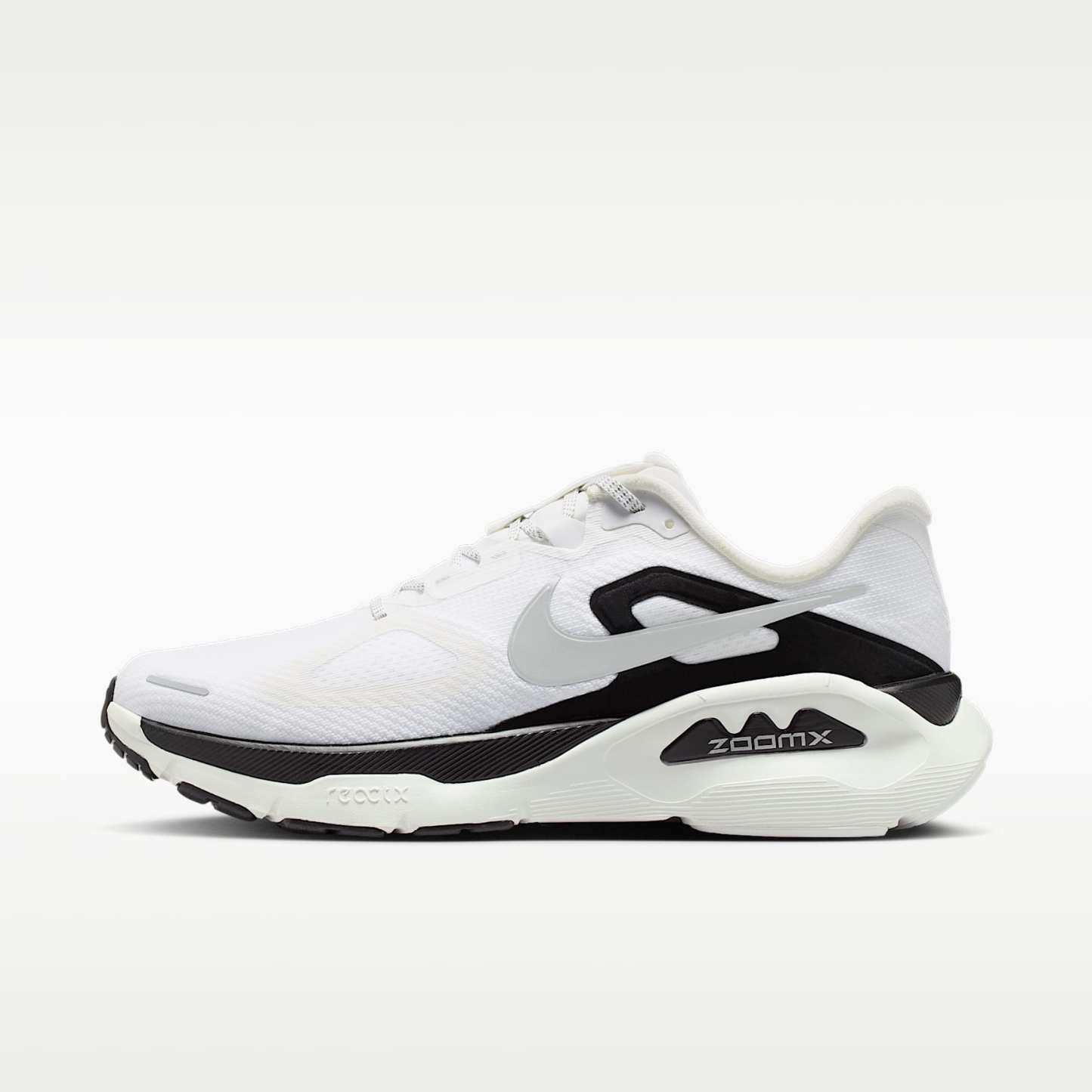 Nike Structure Plus Straßenlaufschuh (Herren) – Summit White/Schwarz/Metallic Silver