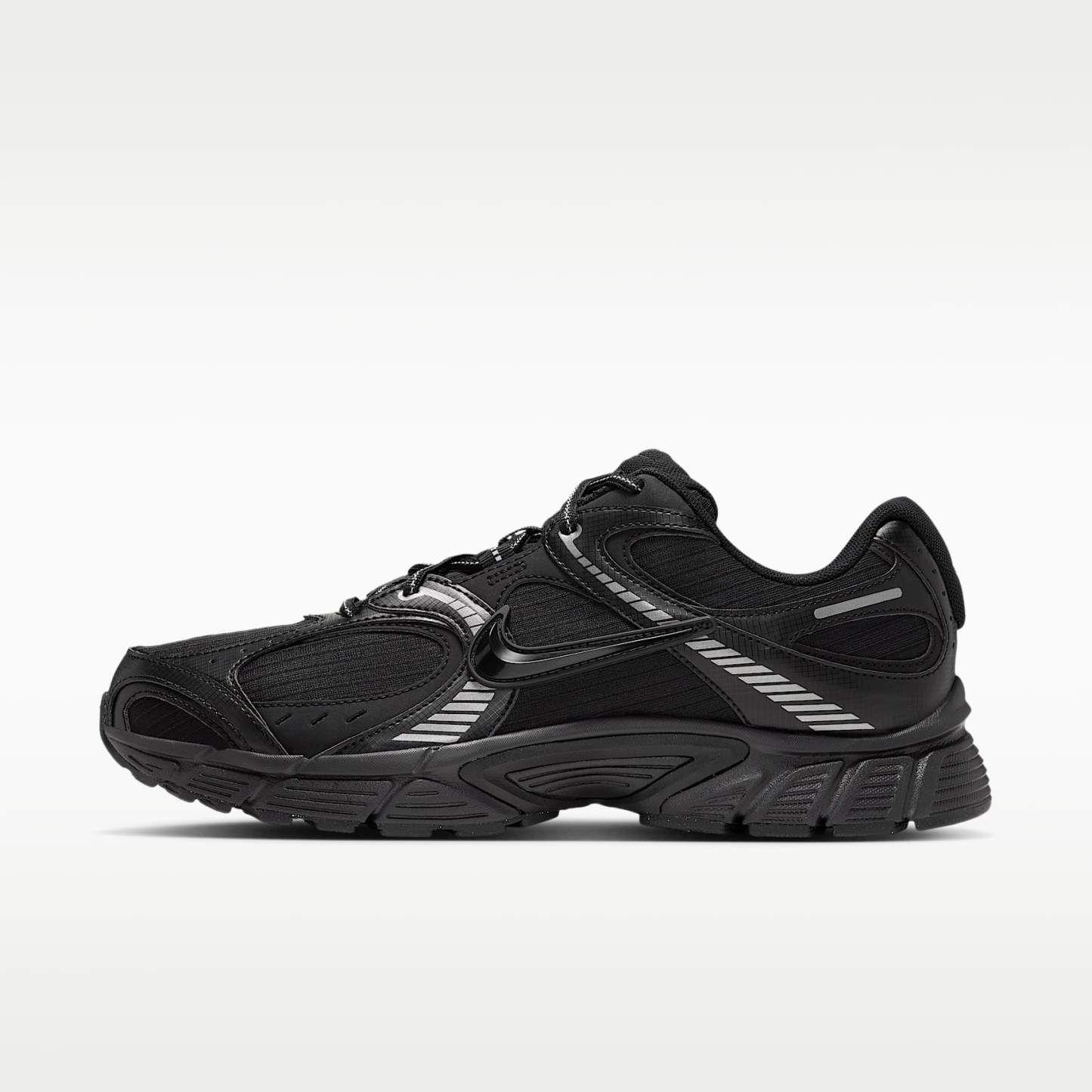 Nike V5 RNR Ripstop Schuh (Herren) – Schwarz/Schwarz/Schwarz