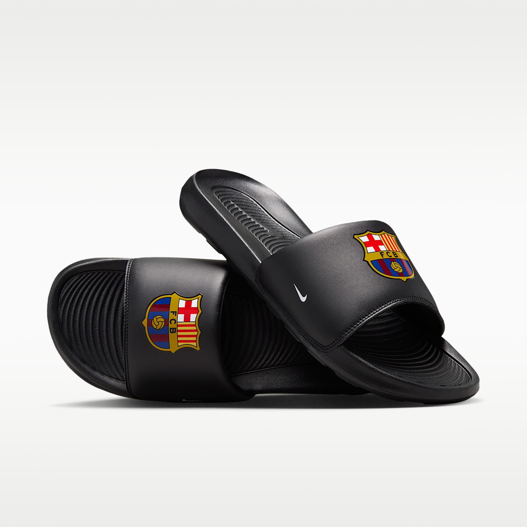 FC Barcelona Victori One Nike Fußball-Slides (Herren) – Schwarz/Midwest Gold/Imperial Purple