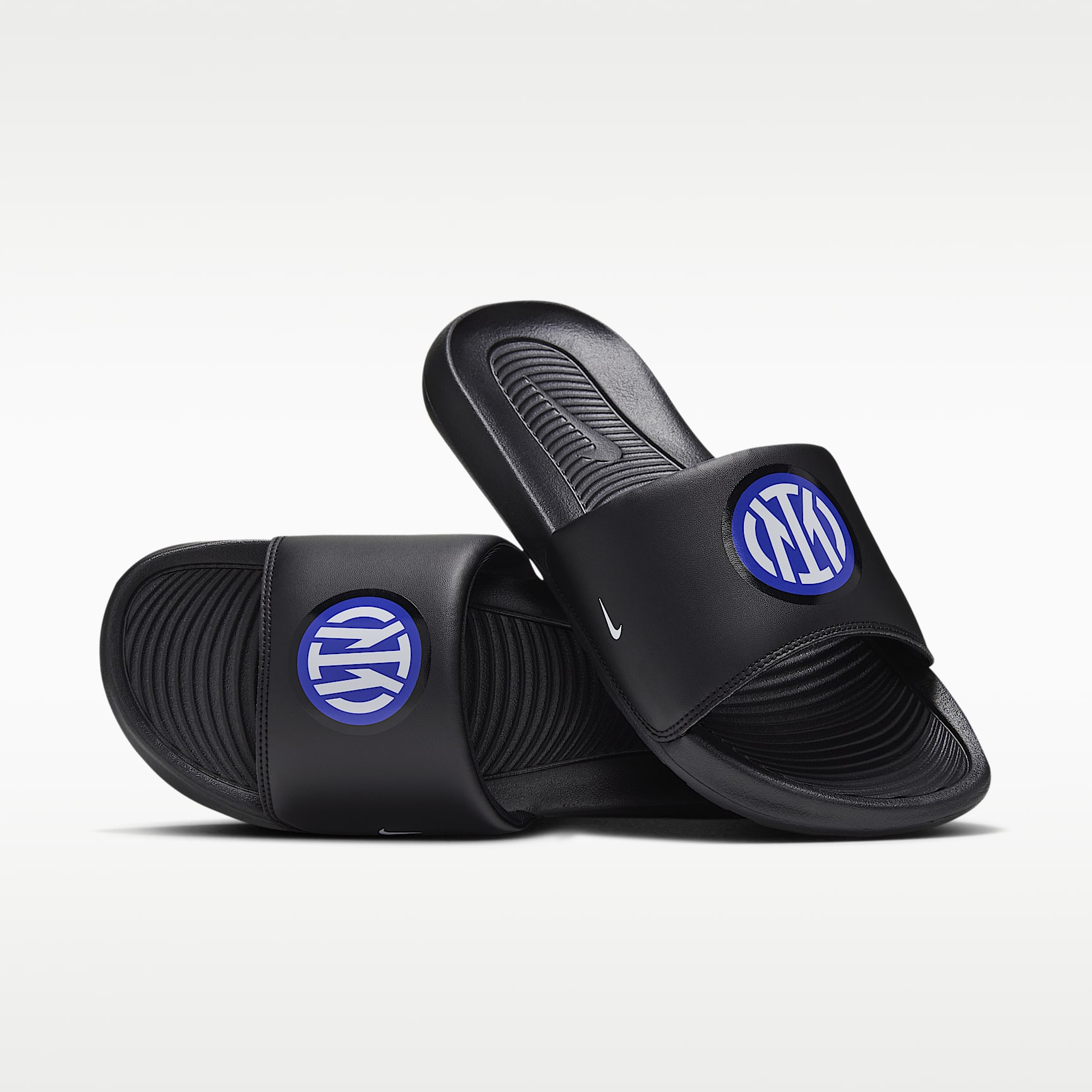 Inter Mailand Victori One Nike Slides (Herren) – Schwarz/Multi-Color/Weiß