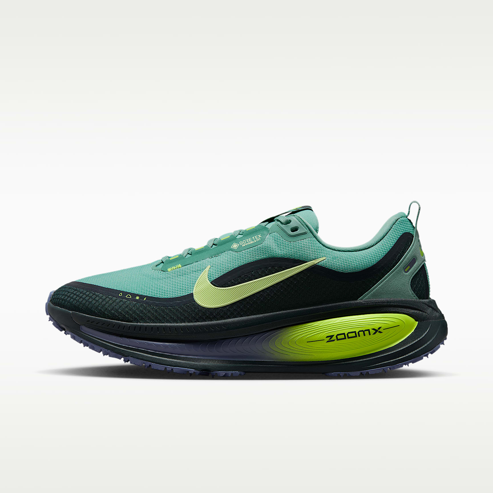 Nike Vomero 18 GORE-TEX wasserdichter Straßenlaufschuh mit reflektierenden Akzenten (Herren) – Seaweed/Cannon/Volt/Barely Volt