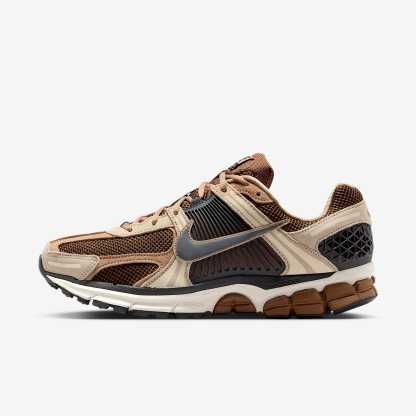 Nike Zoom Vomero 5 Herrenschuh – Light British Tan/British Khaki/Linen/Dark Smoke Grey