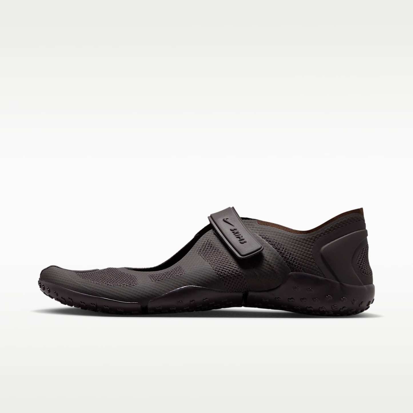 NikeSKIMS Rift Mesh Schuh (Damen) – Tar/Tar/Tar