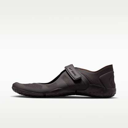 NikeSKIMS Rift Mesh Schuh (Damen) – Tar/Tar/Tar