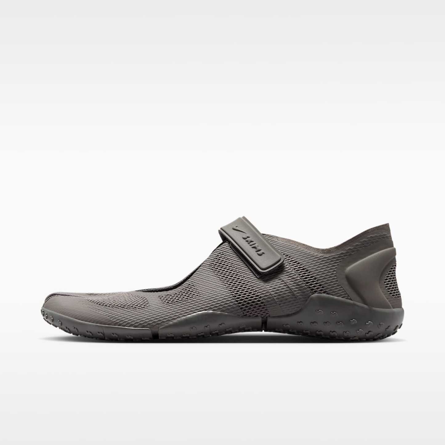 NikeSKIMS Rift Mesh Schuh (Damen) – Cave Stone/Medium Ash/Cave Stone