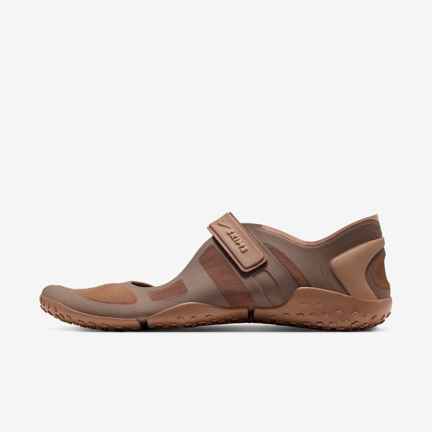 NikeSKIMS Rift Mesh Schuh (Damen) – Archaeo Brown/Infinite Sable/Desert Dust/Archaeo Brown