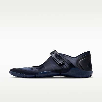 NikeSKIMS Rift Satin Schuh (Damen) – Marineblau/NSKM Obsidian/Obsidian