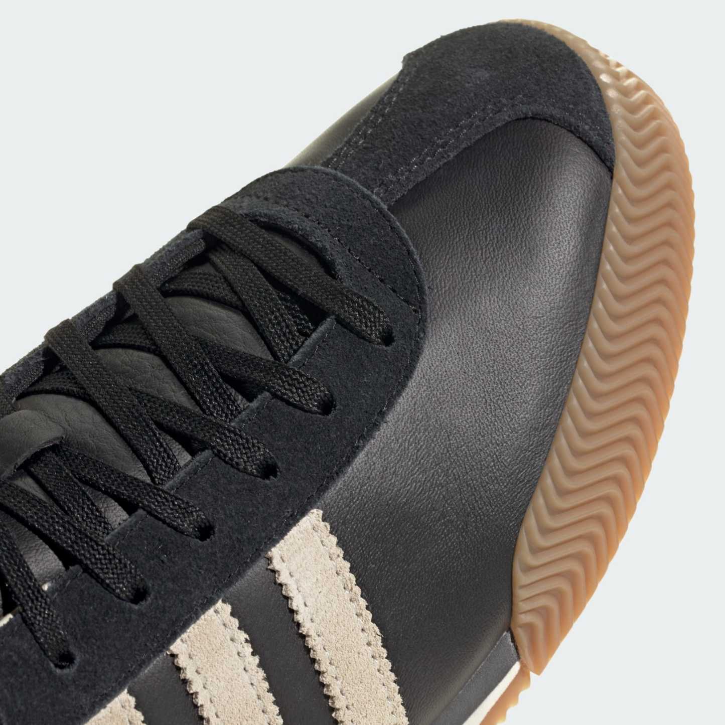 SAMBA 62 SUPER SCHUH – Core Black / Cream White / Gum – KJ2409