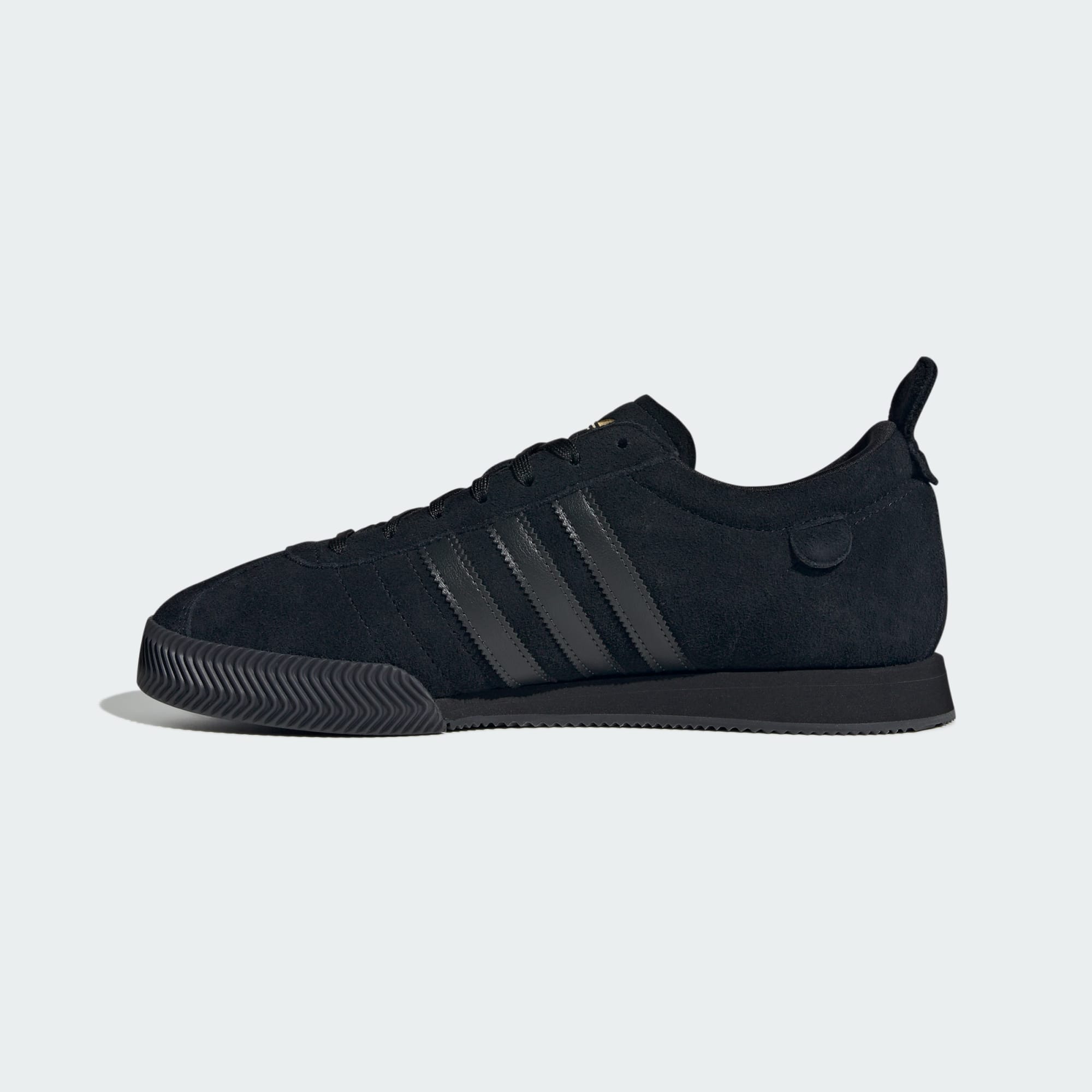 SAMBA 62 SUPER SHOES – Core Black / Core Black / Gold Metallic – IH4378