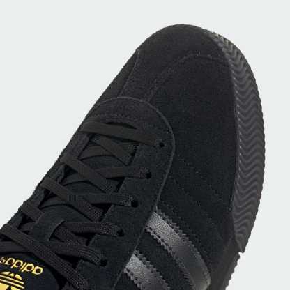 SAMBA 62 SUPER SHOES – Core Black / Core Black / Gold Metallic – IH4378