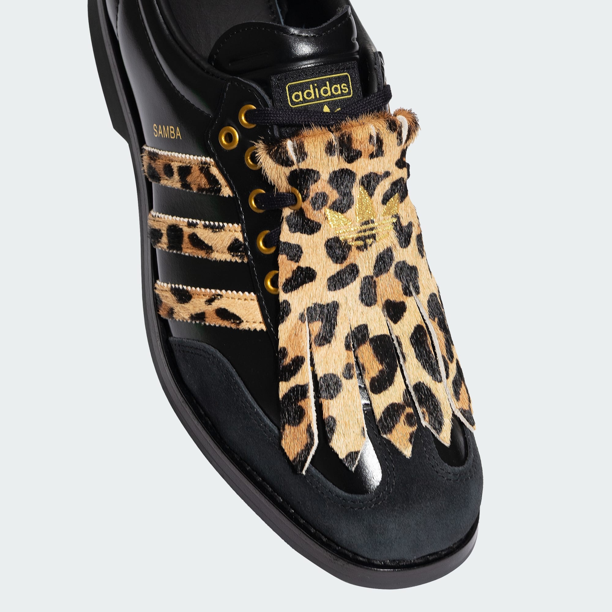 SAMBA BOWLING – Core Black / Supplier Colour / Gold Metallic – KK2824
