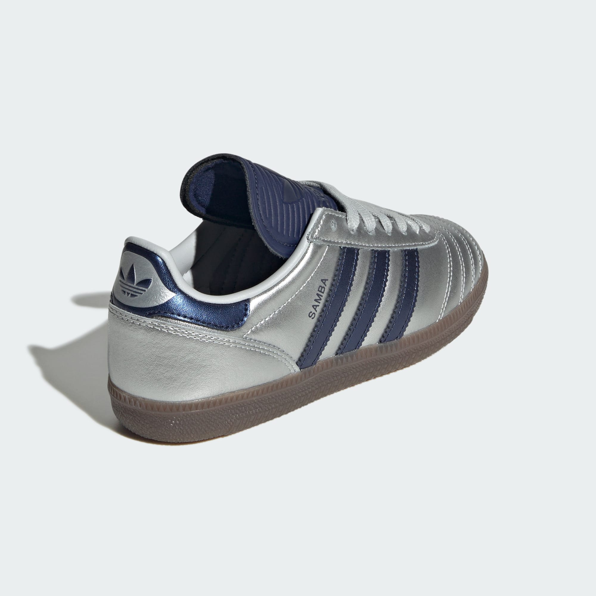 SAMBA JP SCHUH – Silver Metallic / Dark Blue / Gum – KI0541