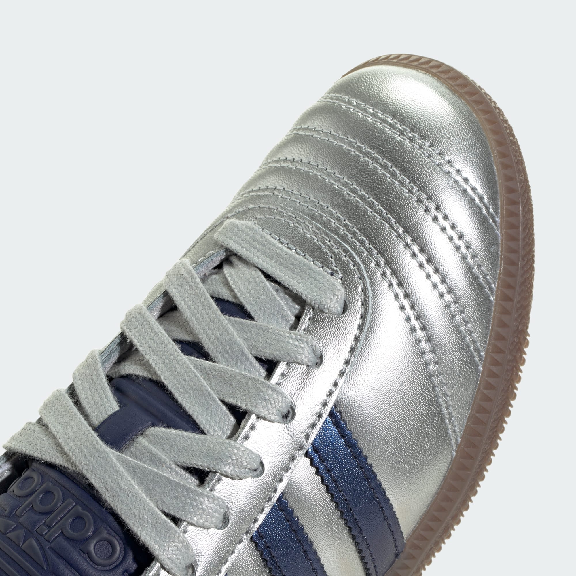 SAMBA JP SCHUH – Silver Metallic / Dark Blue / Gum – KI0541