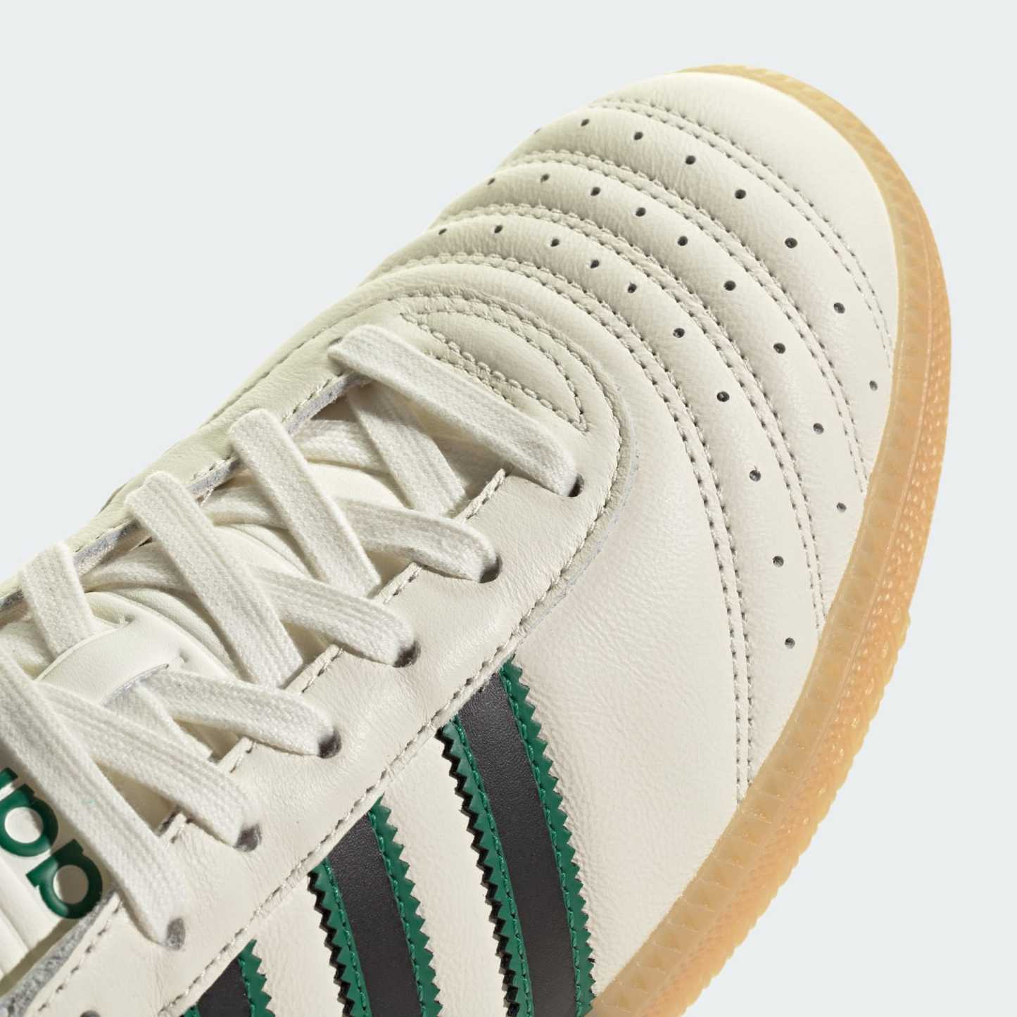 SAMBA JP SCHUH – Off White / Core Black / Gum – IH4354