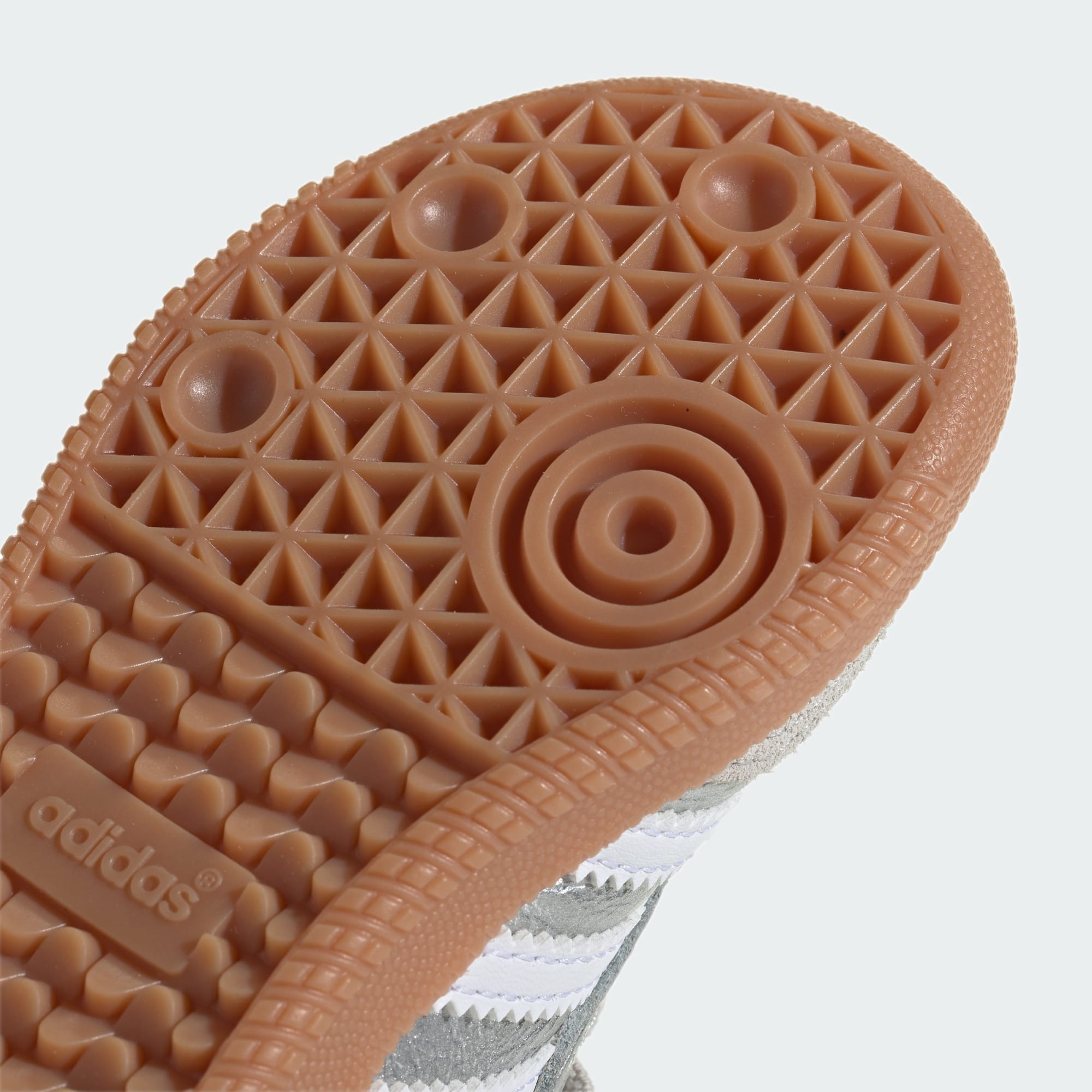 SAMBA OG SCHUH, KOMFORTVERSCHLUSS, ELASTISCHE SCHNÜRSENKEL – Silver Metallic / Cloud White / Gum – KK2346