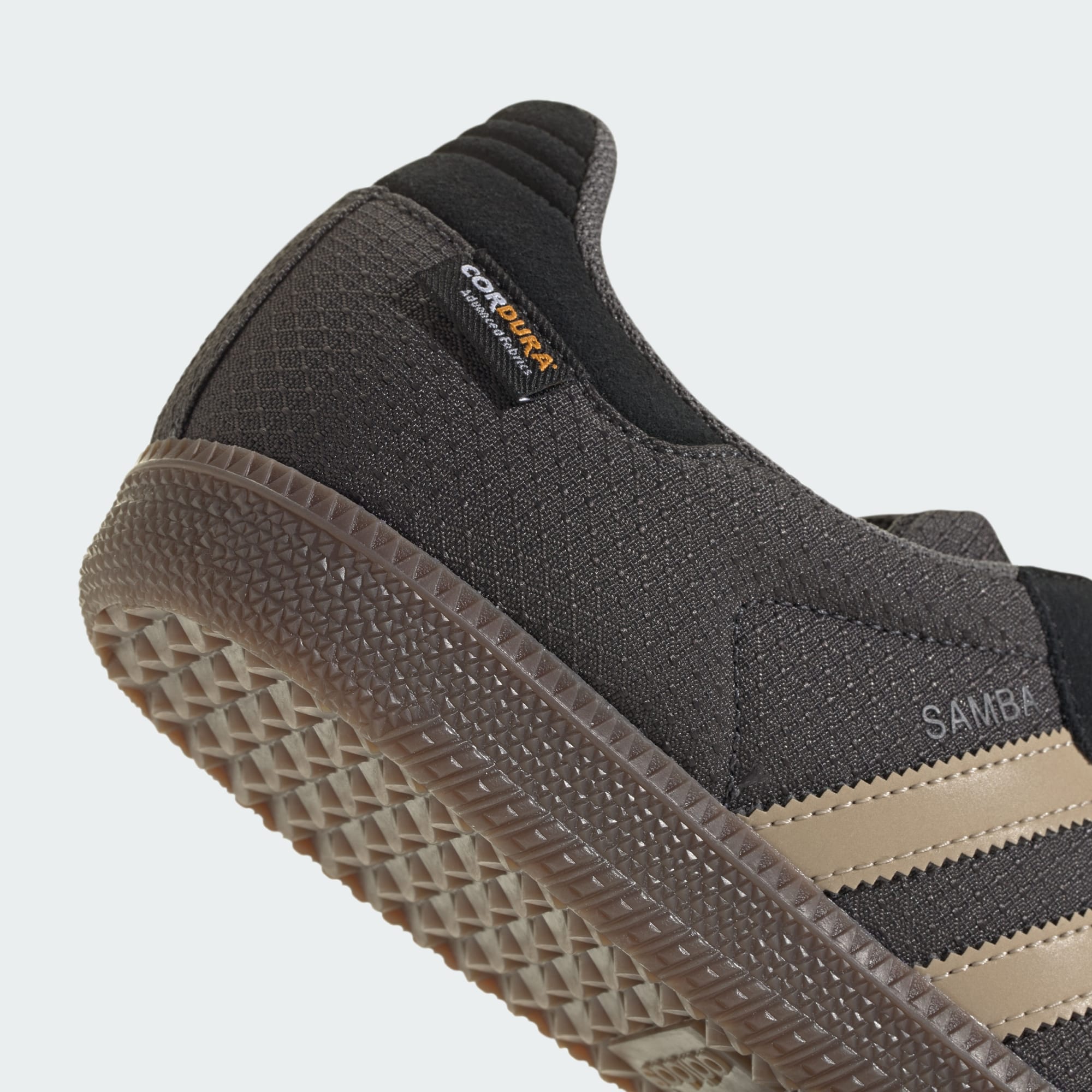 SAMBA OG SCHUH – Utility Black / Stone Khaki / Core Black – IH6804