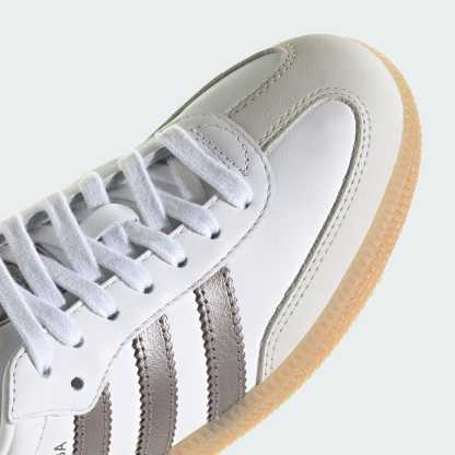 SAMBA OG SCHUH – Cloud White / Coffee Met. / Gum – KK2504