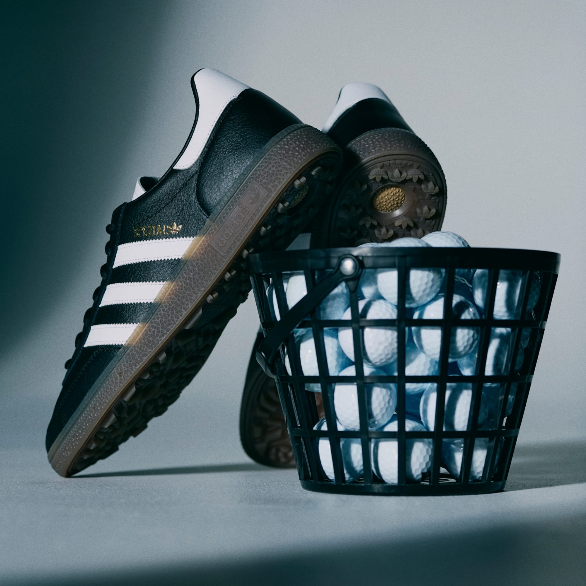 SPEZIAL SPIKELESS GOLFSCHUH – Core Black / Cloud White / Gum – KJ0852