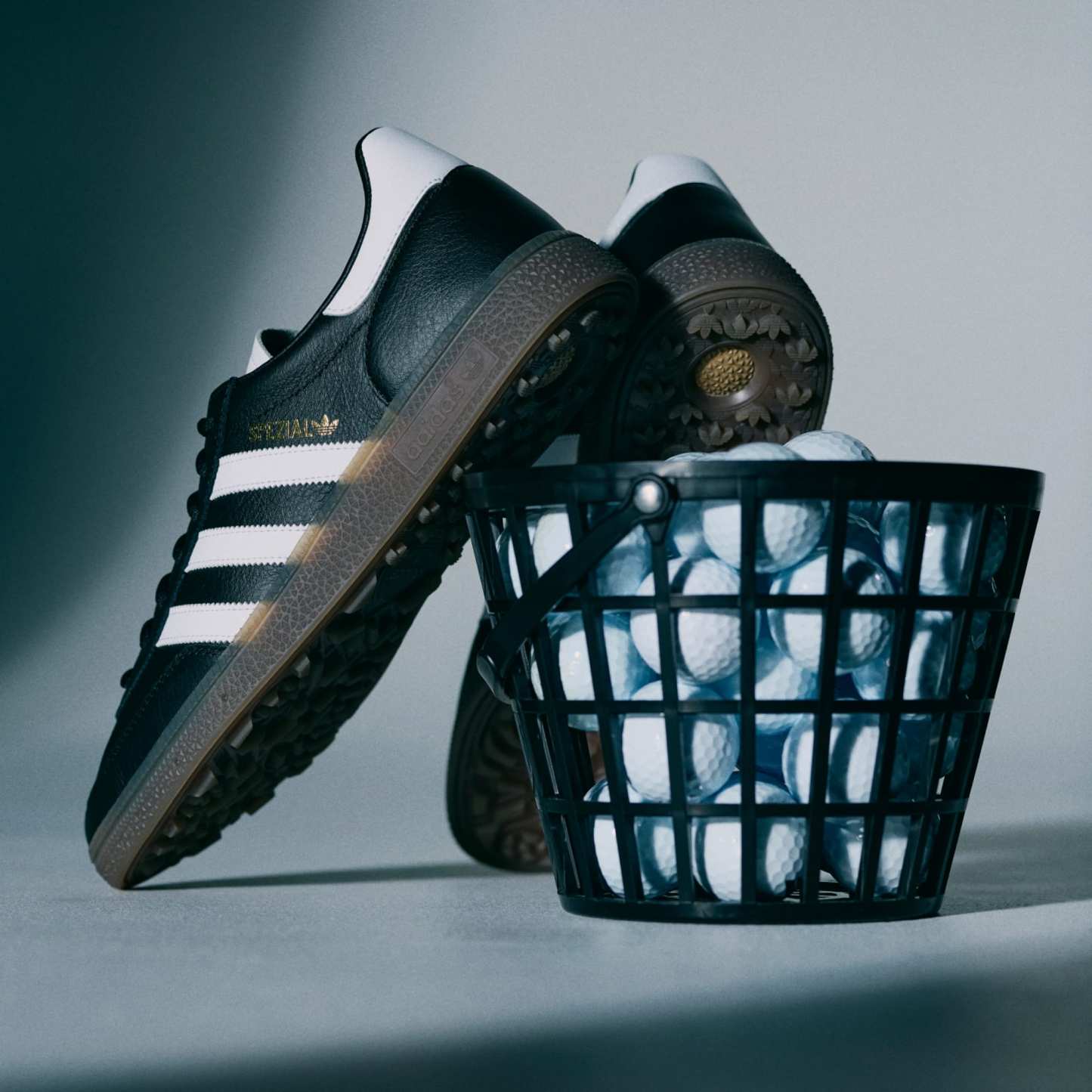 SPEZIAL SPIKELESS GOLFSCHUH – Core Black / Cloud White / Gum – KJ0852