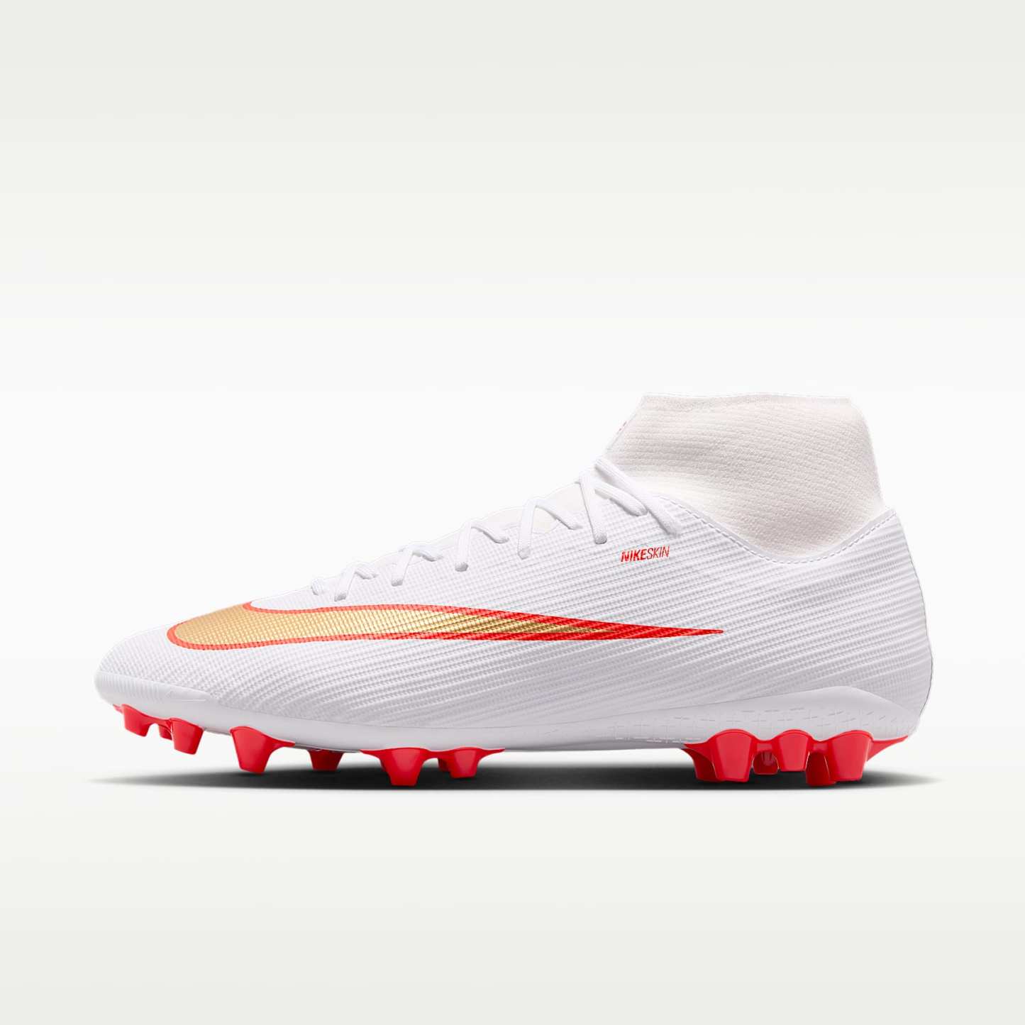 Nike Mercurial Superfly 11 Academy High-Top-Fußballschuh für Kunstrasen – Weiß/Bright Crimson/Blur