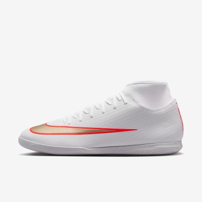 Nike Mercurial Superfly 11 Club High-Top-Fußballschuh für Hallen- und Hartplätze – Weiß/Bright Crimson/Blur