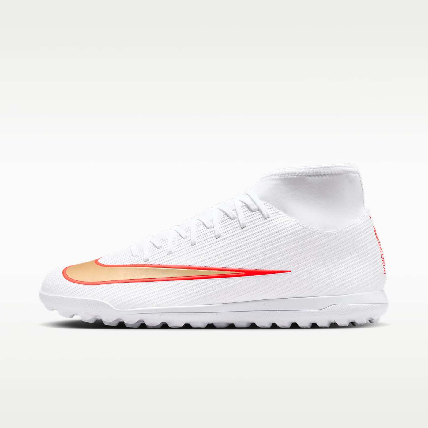 Nike Mercurial Superfly 11 Club High-Top-Fußballschuh für Turf – Weiß/Bright Crimson/Blur