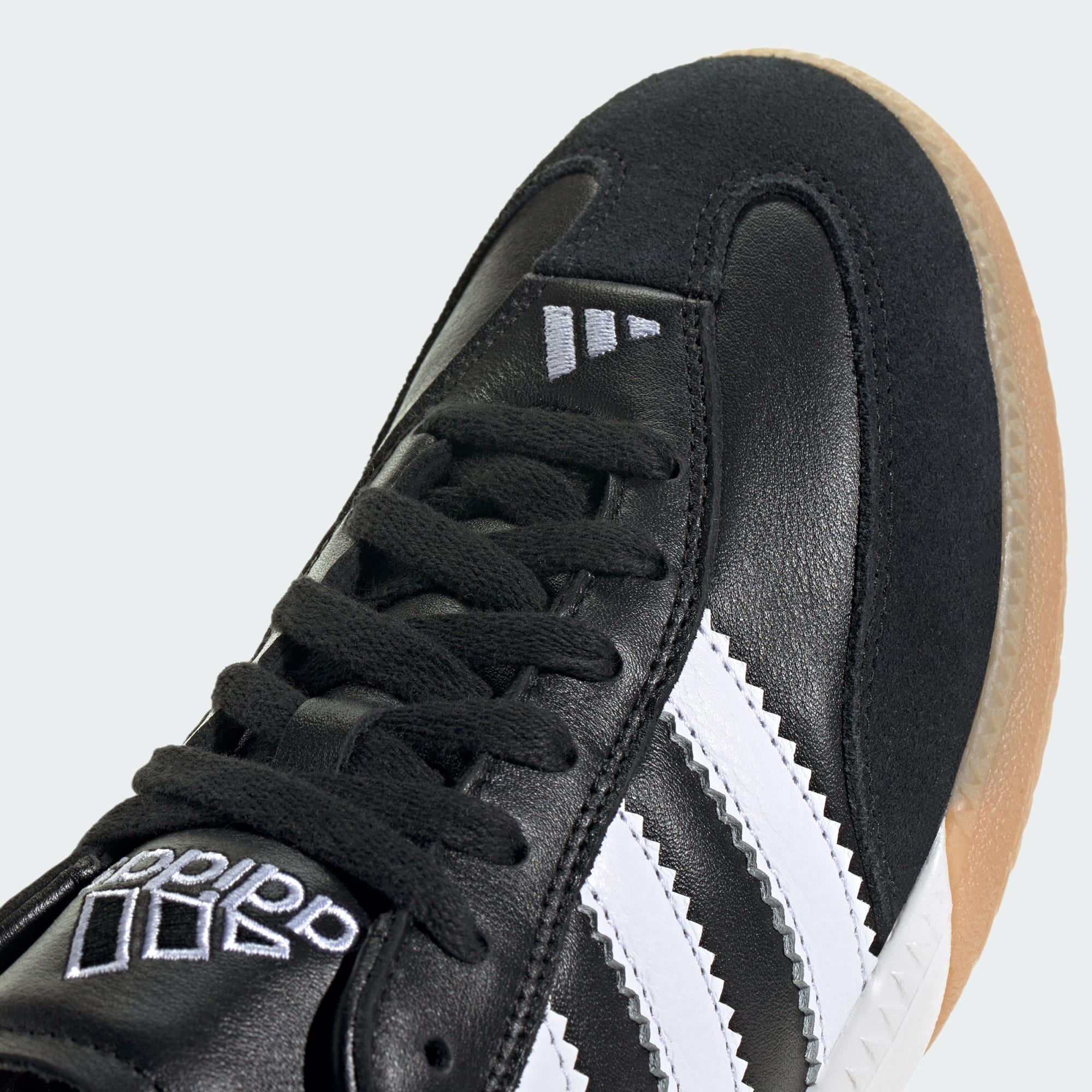 Samba MN Schuh – Core Black / Cloud White / Gum – IF1952