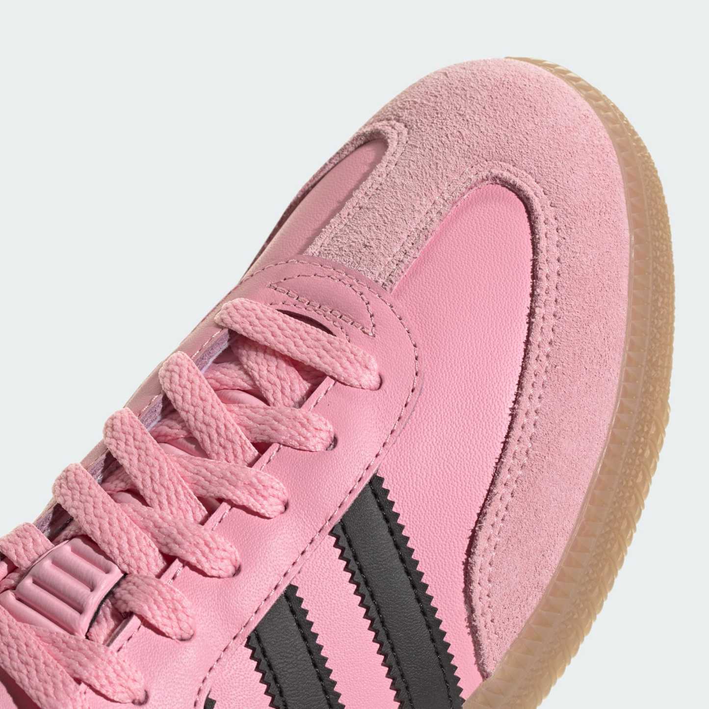 Samba Messi Schuh – Light Pink / Core Black / Gum – JP7844