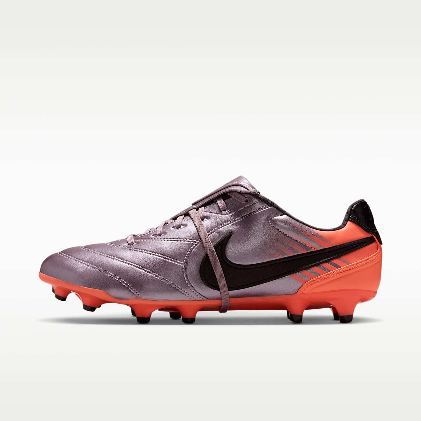 Nike Tiempo Ligera Pro Low-Top-Fußballschuh für normalen Rasen – Bleached Lilac/Total Orange/Schwarz