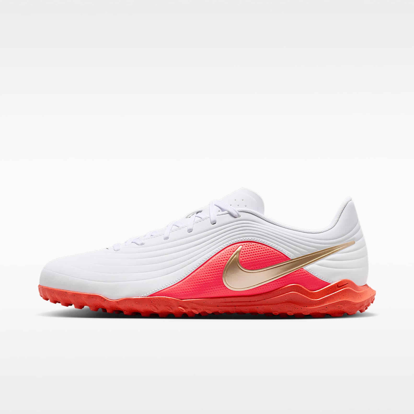 Nike Tiempo Maestro Club Low-Top-Fußballschuh für Turf – Weiß/Bright Crimson/Blur