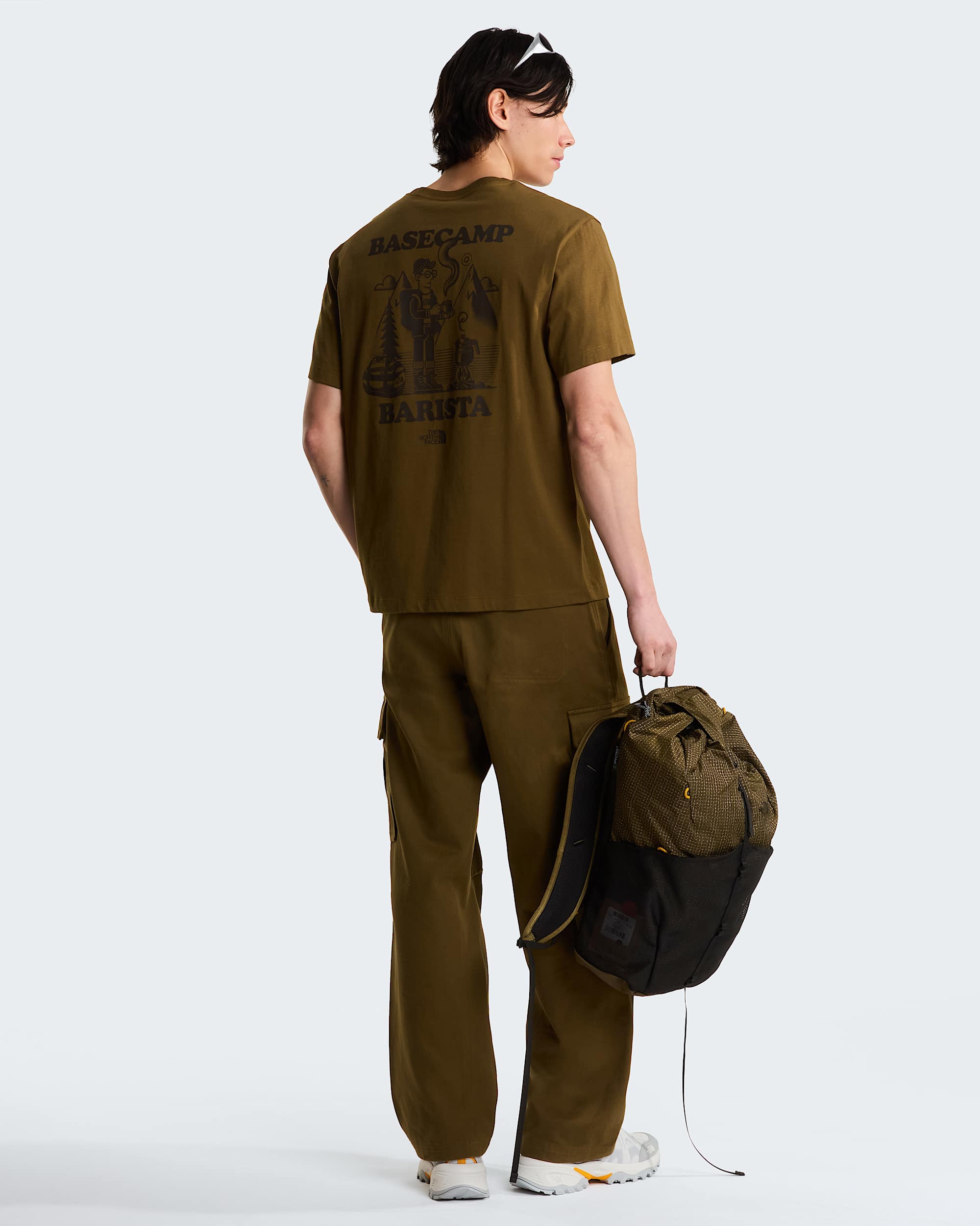Unisex Basecamp Barista Graphic T-Shirt mit lockerer Passform – Caraway Seed