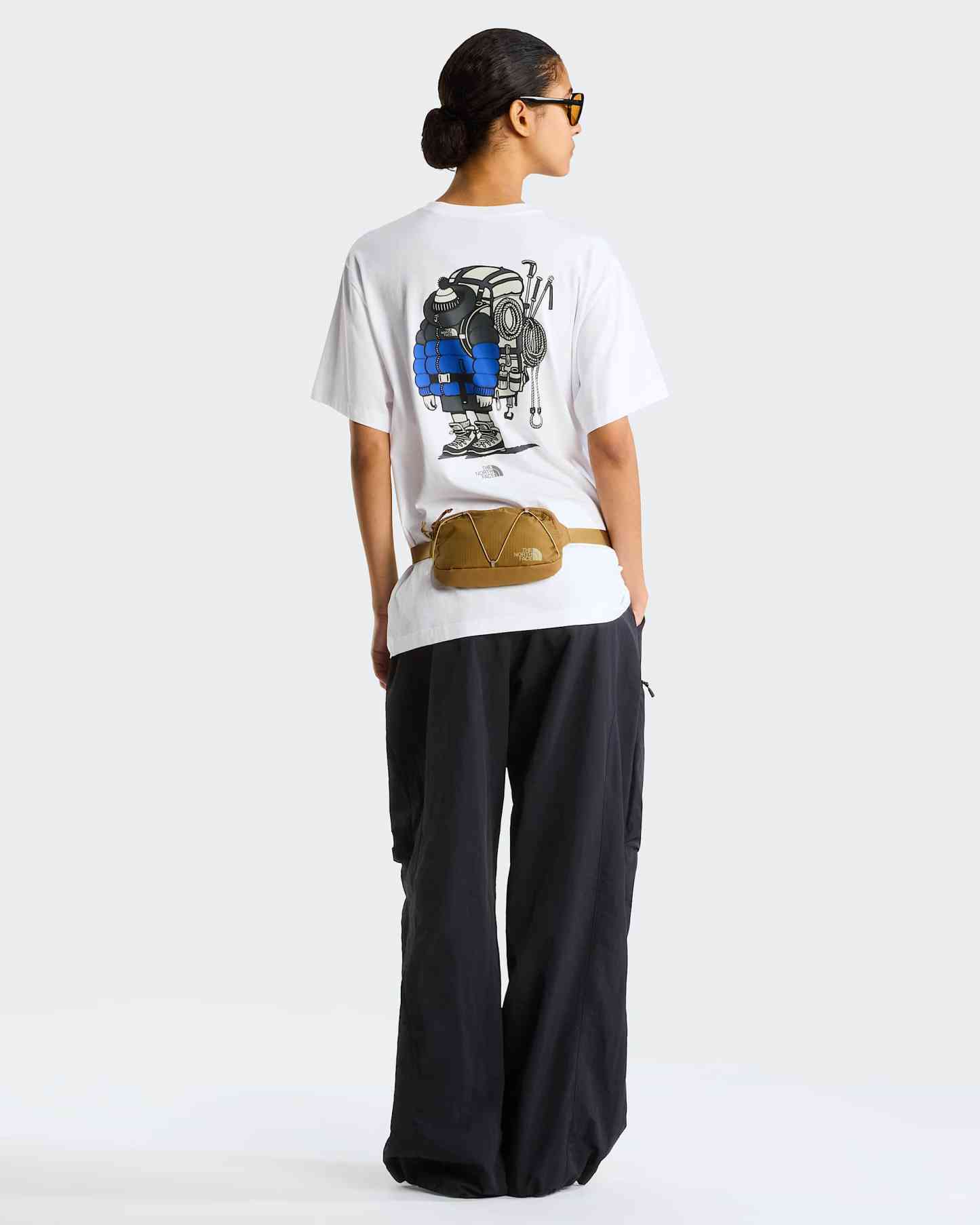 Unisex Gear Up Get Out Grafik T-Shirt – TNF White