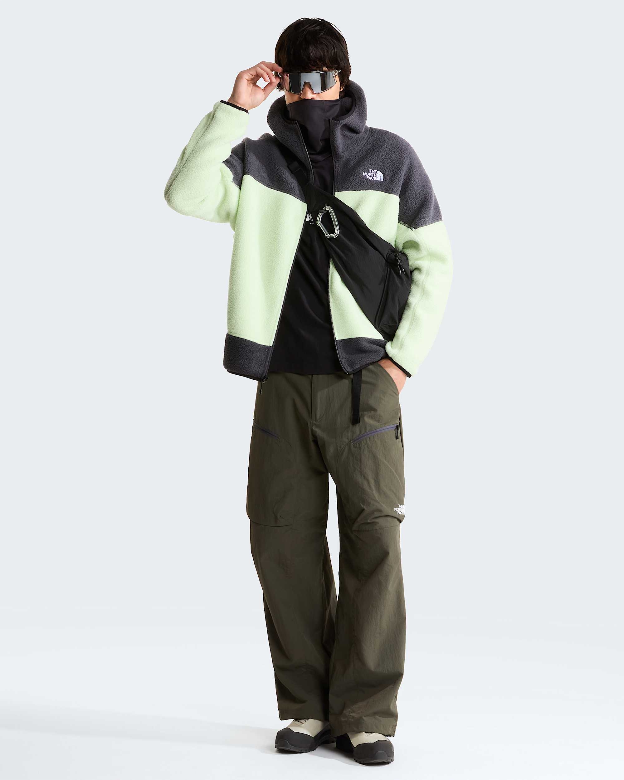 NSE Hose mit Gürtel in Unisex – New Taupe Green