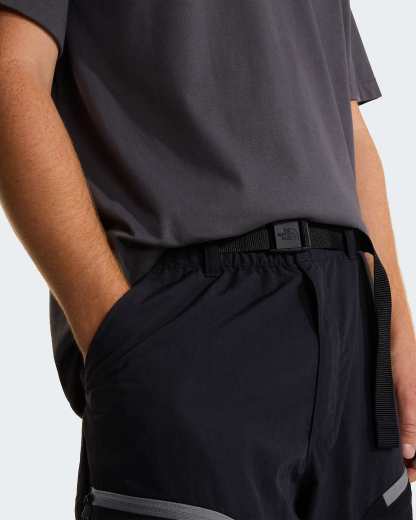 NSE Hose mit Gürtel in Unisex – TNF Black