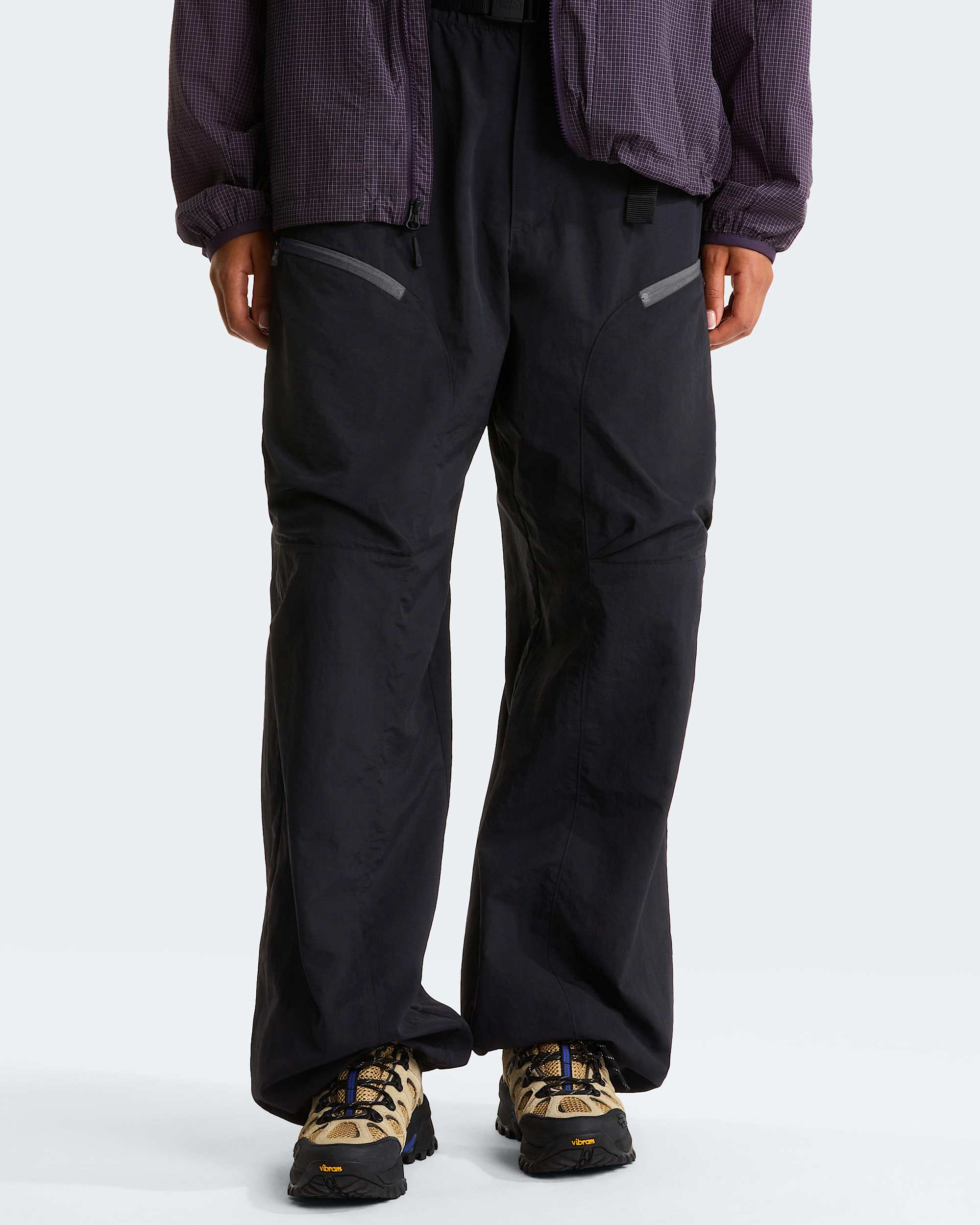 NSE Hose mit Gürtel in Unisex – TNF Black