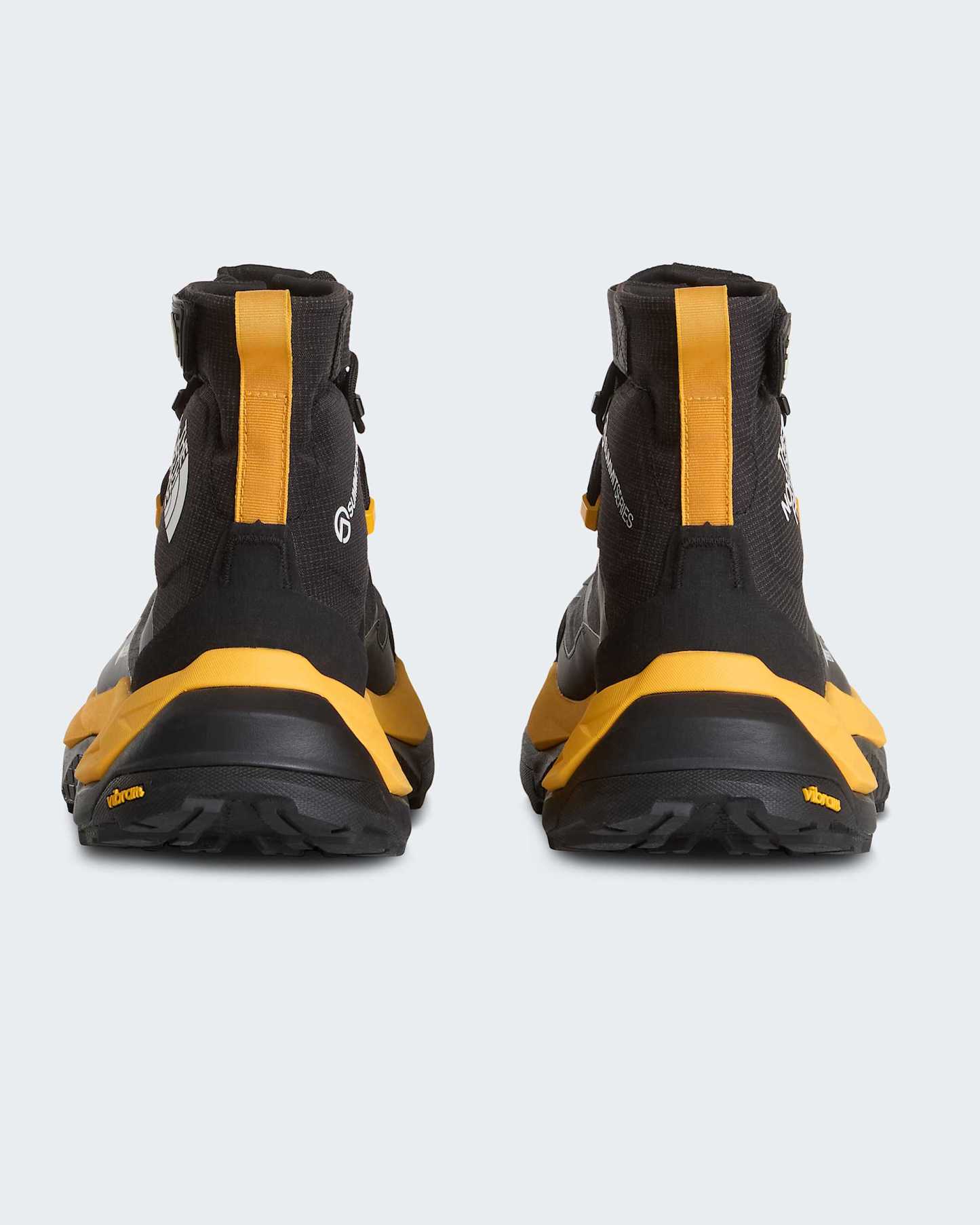 Summit Fastpack GORE-TEX® Wanderstiefel in Unisex – TNF Black-Summit Gold