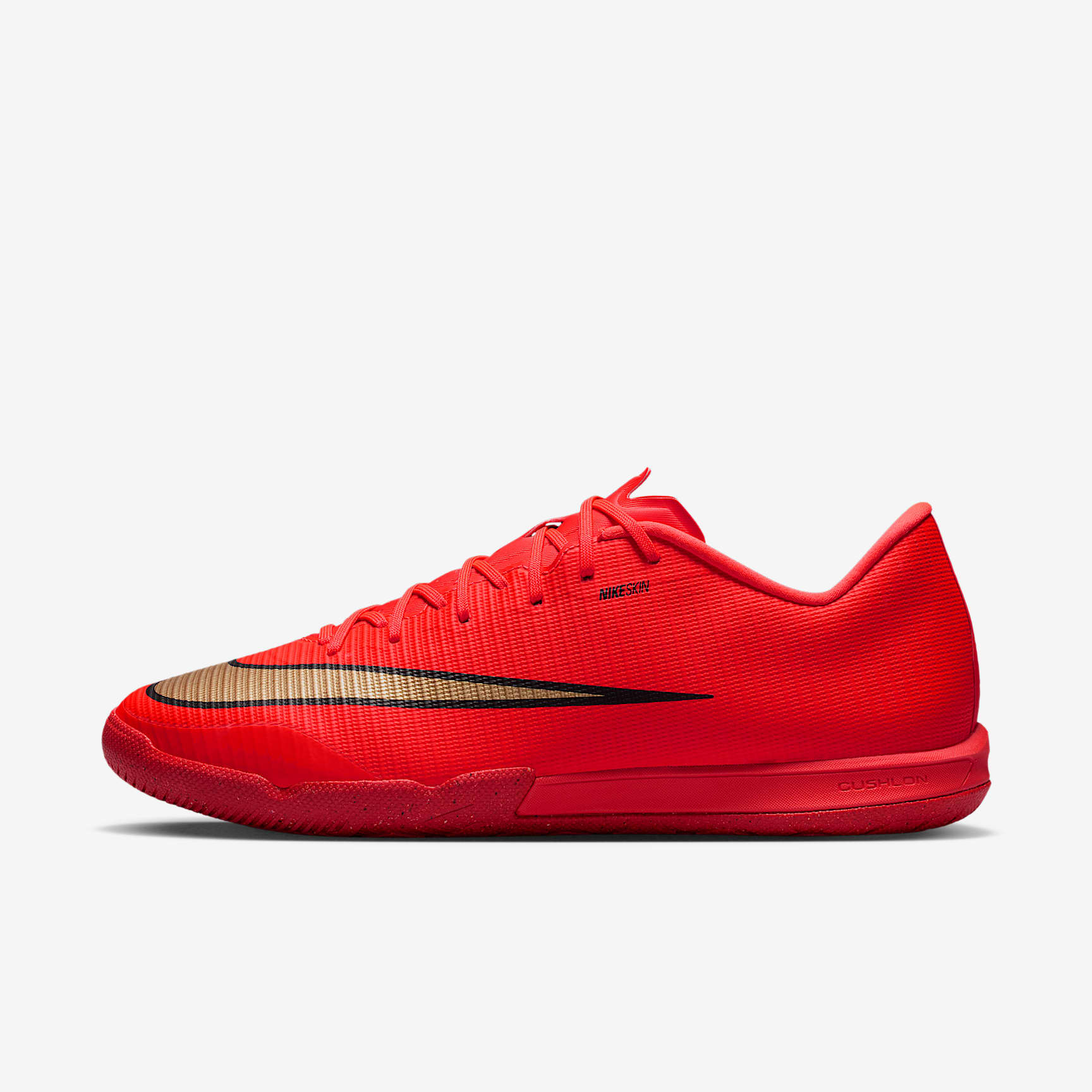 Nike Mercurial Vapor 17 Academy Low-Top-Fußballschuh für Hallen- und Hartplätze – Bright Crimson/Blur