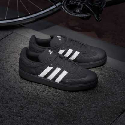 Velosamba COLD.RDY Fahrradschuh – Core Black / Cloud White / Zero Metalic – IE3238