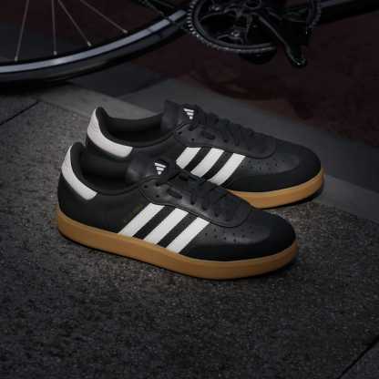 Velosamba Leather Fahrradschuh – Core Black / Cloud White / Gold Metallic – JQ9177