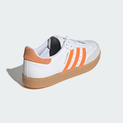 Velosamba Leather Fahrradschuh – Cloud White / Pure Orange / Gold Metallic – JQ9180
