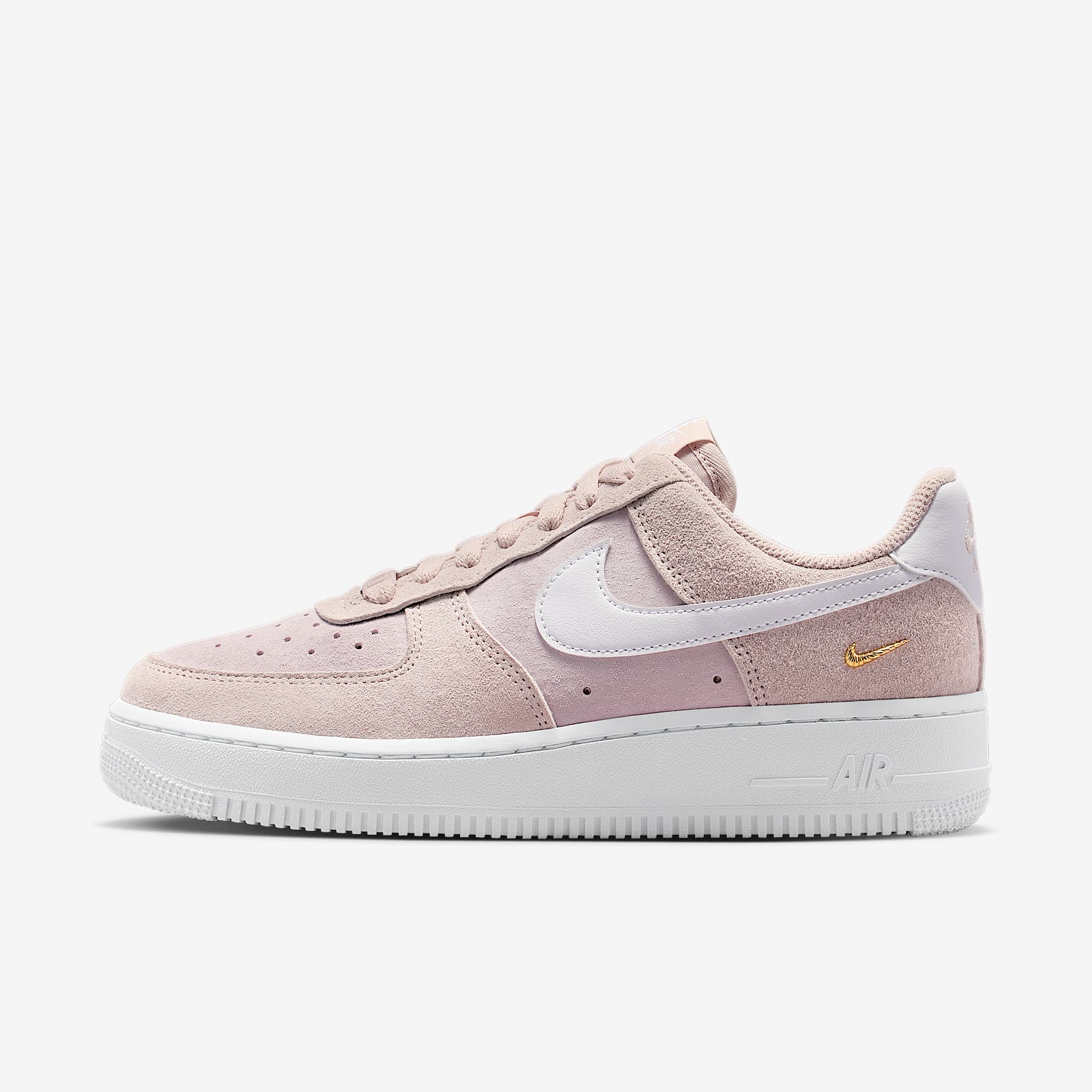 Air Force 1 '07 Low SE Schuh (Damen) – Silt Red/Pink Foam/Metallic Gold/Weiß