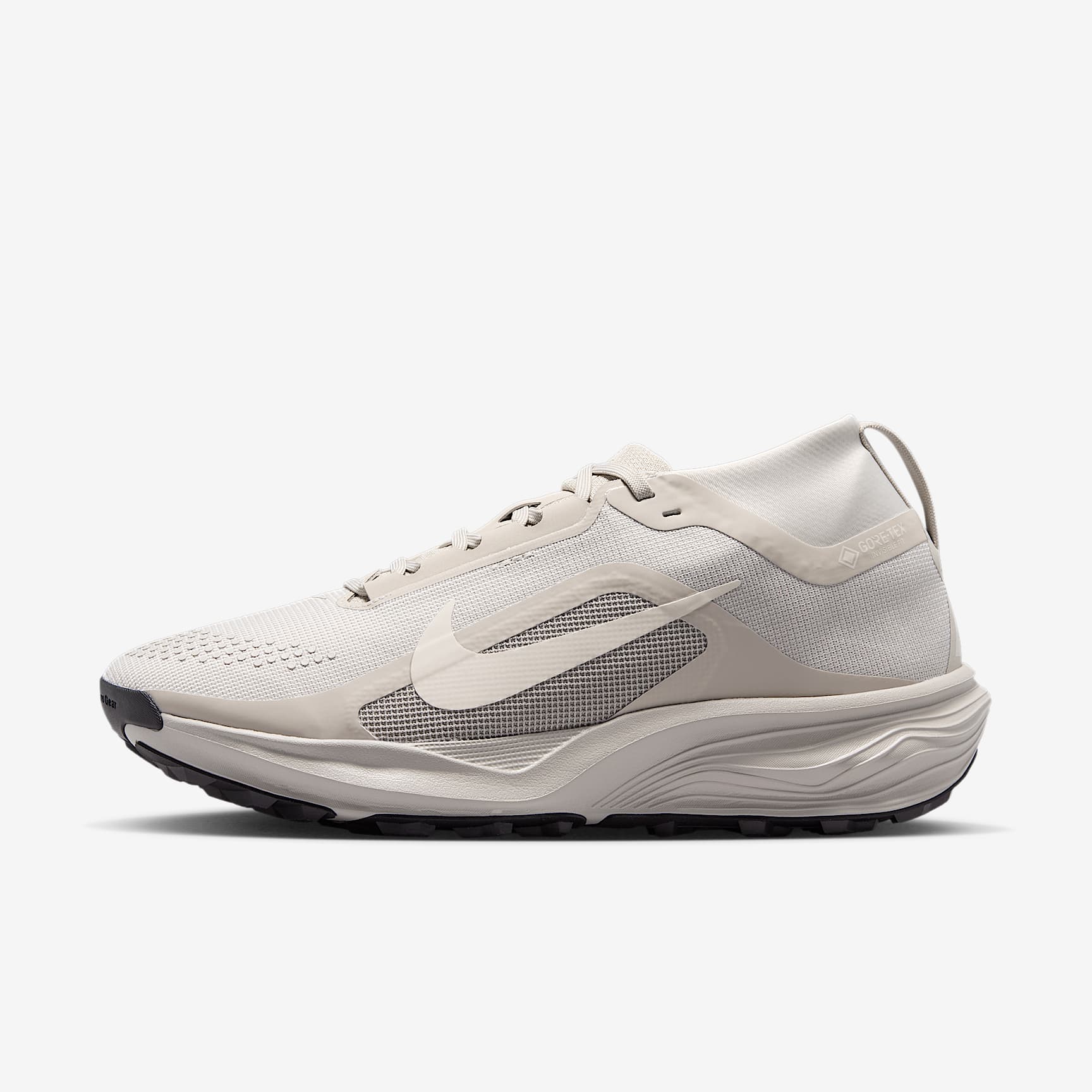 ACG Pegasus Trail GORE-TEX wasserfester Traillaufschuh (Damen) – Cream II/Light Orewood Brown
