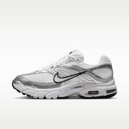 Nike Air Max Moto 2K Schuh mit reflektierenden Akzenten (Damen) – Weiß/Metallic Silver/Schwarz/Photon Dust