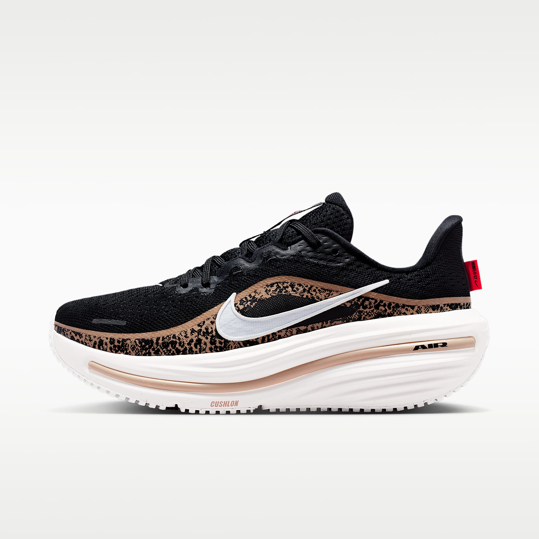 Nike Winflo 12 Straßenlaufschuh (Damen) – Schwarz/British Khaki/Fusion Red/Sail