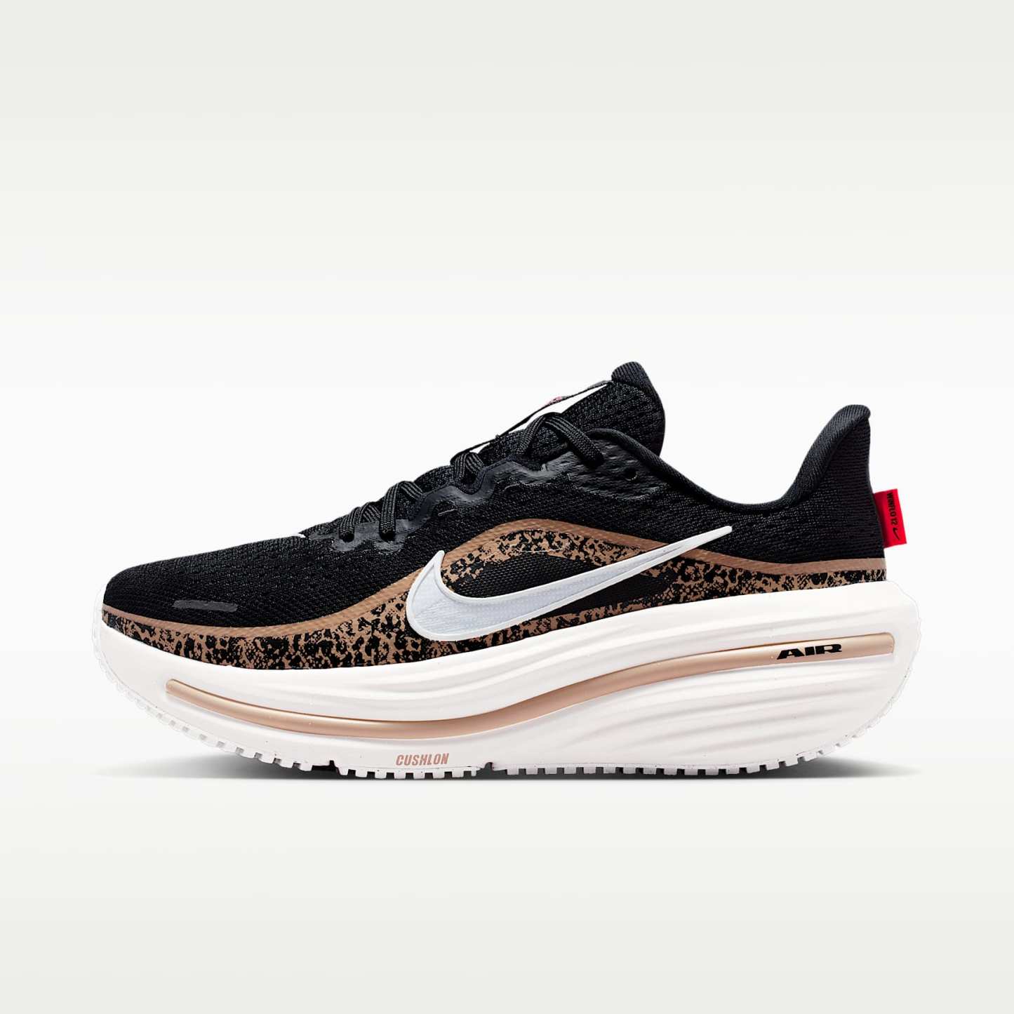 Nike Winflo 12 Straßenlaufschuh (Damen) – Schwarz/British Khaki/Fusion Red/Sail