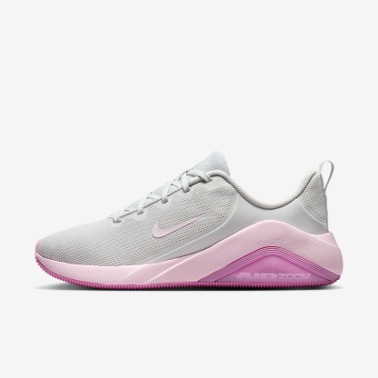 Nike Bella 7 Workout-Schuh (Damen) – Photon Dust/Light Magenta/Pink Foam