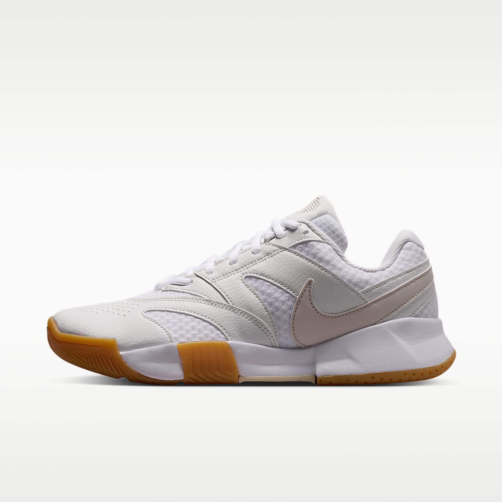 NikeCourt Lite 4 Tennisschuh für Hartplätze (Damen) – Weiß/Summit White/Linen/Light Orewood Brown