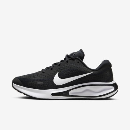 Nike Journey Run Straßenlaufschuh für Damen – Schwarz/Weiß