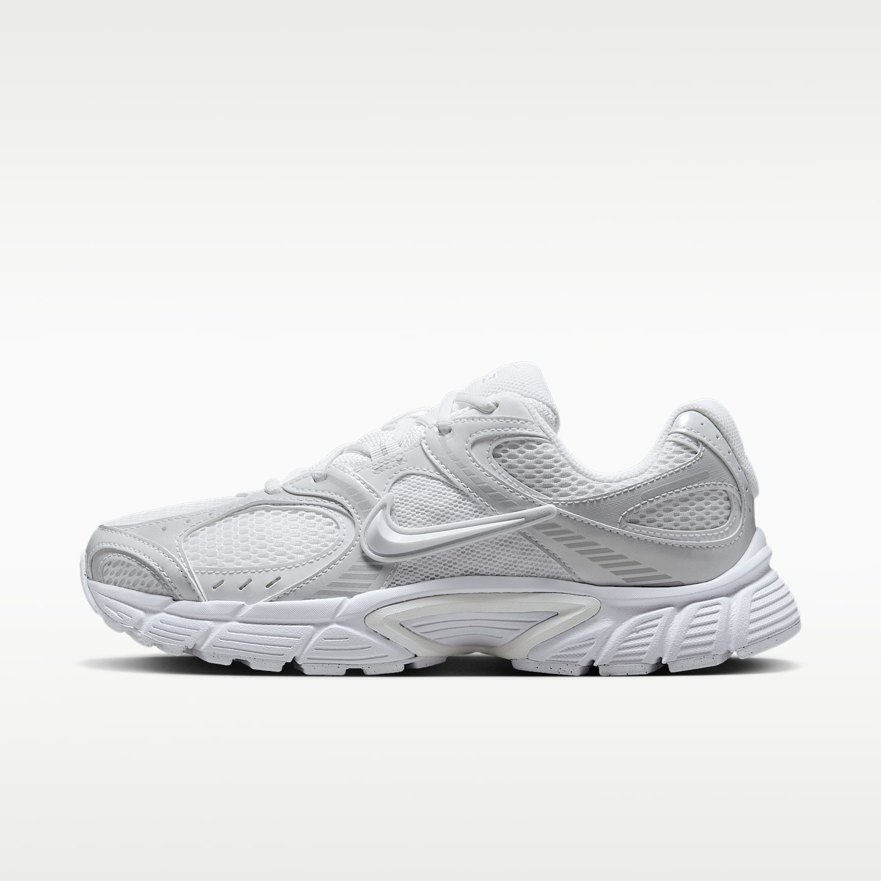 Nike V5 RNR Schuh mit reflektierenden Akzenten (Damen) – Weiß/Schwarz/Metallic Silver/Weiß