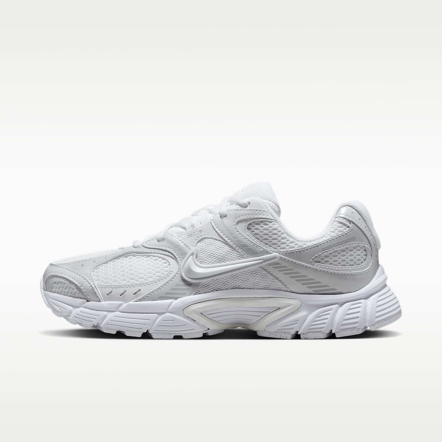 Nike V5 RNR Schuh mit reflektierenden Akzenten (Damen) – Weiß/Schwarz/Metallic Silver/Weiß